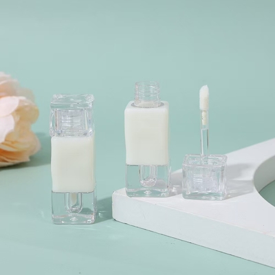 الماس الأبيض 2.6ml أنبوب زجاج الشفاه مع فرشاة، ويمكن تخصيص اللون