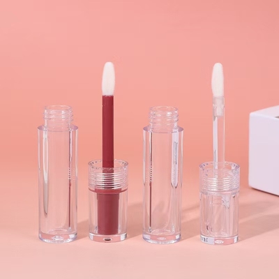 هيكل المواد PETG/ABS أنبوب غسيل الشفاه مع غطاء ملون و 4.5ml سعة