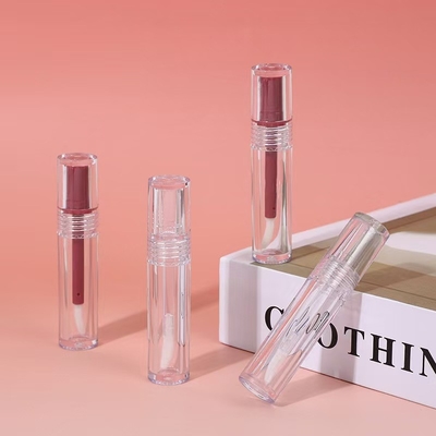 هيكل المواد PETG/ABS أنبوب غسيل الشفاه مع غطاء ملون و 4.5ml سعة