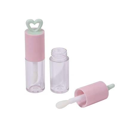 لون مخصص 7ml قلب مجوف أنبوب زجاج الشفاه البلاستيكي للتعبئة المحمولة