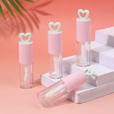 لون مخصص 7ml قلب مجوف أنبوب زجاج الشفاه البلاستيكي للتعبئة المحمولة