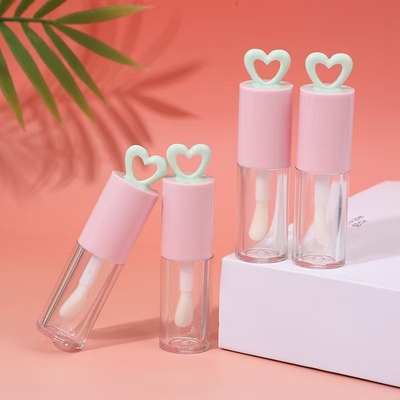 لون مخصص 7ml قلب مجوف أنبوب زجاج الشفاه البلاستيكي للتعبئة المحمولة