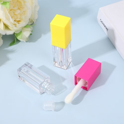 أنبوب شفتين بلاستيكي مربع مع فرشاة نوع تجميل شفتين مرنة لون مخصص 4.9ml