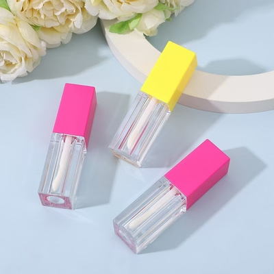 أنبوب شفتين بلاستيكي مربع مع فرشاة نوع تجميل شفتين مرنة لون مخصص 4.9ml