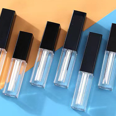 أنبوب البلاستيكي لمعان الشفاه 1.2ML مربع فارغ التعبئة والعلبة قبعة فرشاة سوداء مع جسم أنبوب واضح