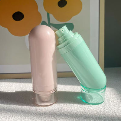 زجاجة بلا هواء من البلاستيك مع رأس رش المكسرات أو رأس مضخة المستحضرات والطباعة الحريرية