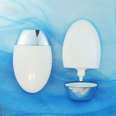 زجاجة كريم واقي من الشمس بيضاوية الشكل سعة 50 جرام مع غطاء فضي مقاوم للأشعة فوق البنفسجية لتعبئة مستحضرات التجميل المصنوعة من البولي بروبلين سعة 50 مل