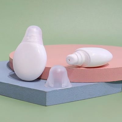 15g White PE Ball Shape Lip Gloss Tube with Customized Color and Chemical Resistance