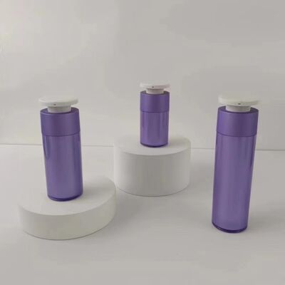 زجاجة مضخة ذات شكل قلب أكريليك بدون هواء مع طباعة حرير مخصصة وتصميم مضاد للكثافة للفصل التجميلي